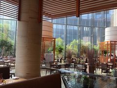 -松山湖凯悦酒店·Café自助餐厅·周末火舞秀表演