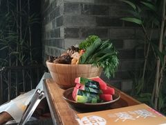 -湊湊火锅·茶憩(新中关购物中心店)