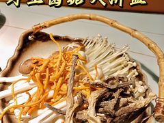 -牛人日志·鲜牛肉骨汤火锅(万科里瑧店)