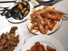 -领鲜活海鲜榴莲自助火锅(东门店)