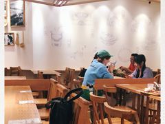 大堂-小满手工粉(上海品尊国际店)