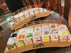 -香麒园·过桥米线·南湖雅宴