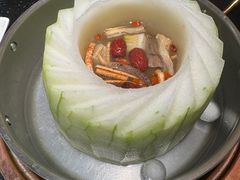 -得意咚瓜·顺德鱼生·冬瓜火锅(深圳首店)