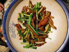 杏鲍菇炒肉-大厨小馆(华阳城店)
