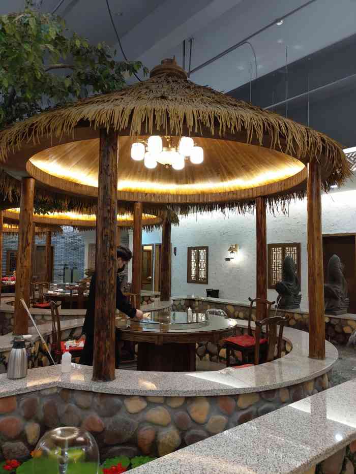 娘舅大石头宁波菜(红联小浃江店)-"98这家餐厅是老宁波菜了,这里能