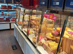 面包甜点陈列柜-味多美蛋糕(亚非大厦店)