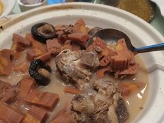 十八涌莲藕筒骨煲-海宝酒家(中山四路店)