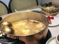 -六少·猪肚包鸡火锅(卓悦INTOWN店)