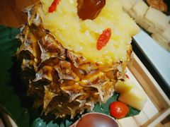 傣味菠萝饭-云海肴·汽锅鸡·云南菜(天津国金汇店)