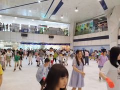 -正佳冰河湾真冰滑冰场