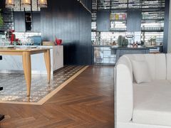 -瑰丽酒店·海吧·天际下午茶·现场DJ·天台酒吧