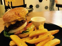 -HELLO 27 意面·沙拉·帕尼尼