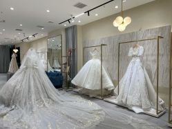 -南京宝娜嫁衣婚纱礼服馆(中央路店)