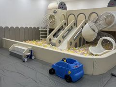 -龙格亲子游泳·水育早教运动中心(龙湾天街店)