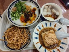 -正南齐北·老街糯米团(洪崖洞店)