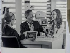 -优视力蔡司眼镜验配中心(越秀城市广场奥莱店)