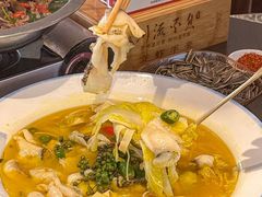 -川流不息·地道川菜·小龙虾(松东路店)