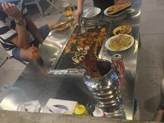 -马路牙子烧烤音乐酒馆(望京店)
