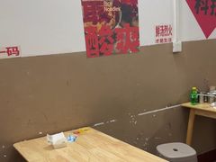 -铁锅哥米线