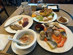 -怡聚轩全日制自助餐厅(大中华喜来登酒店)