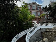-香港大学