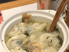 -馋三尺蟹粉小笼(人民广场店)