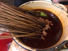 -拈签一笑黄牛肉辣卤串串
