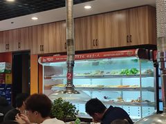 -哈尔滨小酒馆·鲜肉现穿自助烧烤(康新花园店)