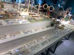 -Trend1881视光·蔡司视觉(领展广场店)