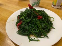 -老钟家烤羊排·敦伊阁清真餐厅胡羊焖饼