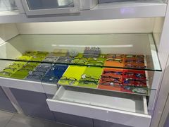 -提一眼镜·蔡司·依视路(小寨店)