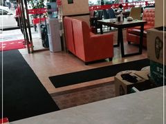 -休记光头香辣蟹干锅(绵竹店)