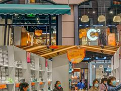 -王府井奥莱临潼小镇(临潼店)