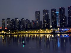 -南京眼步行桥