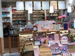 -猫的天空之城概念书店(苏州平江店)