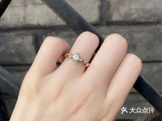 最开始在小红书看到这一款，简直就是一眼万年
