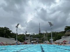 -越秀山游泳场