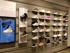 -NIKE品牌体验店(南京东路店)