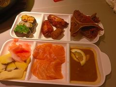 -山焱·炭火自助烤肉(周浦万达店)