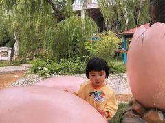 -雪山彩虹谷景区