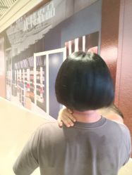 -PE SALON