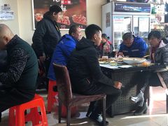 大堂-小柒家第一锹东北菜(城关店)