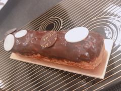 巧克力泡芙-Salon de The de Joel Robuchon(外滩18号店)