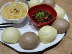 -三好食堂(煎饺·馄饨·肉饼米线·盛世广场店)
