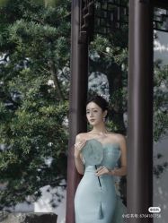 -喜爱高定婚纱摄影