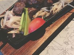-穹六人间 people 6(岳阳路店)