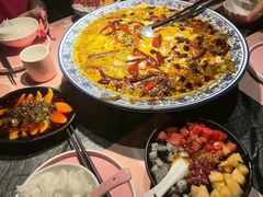 -桂二老坛酸菜鱼(三街两巷店)