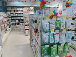 -爱婴室(上海齐河路店)