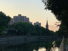 -金桥现代产业园区-停车场