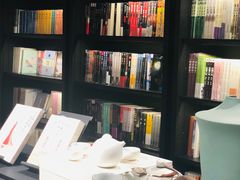 -阅西安新华书店(翠华南路店)
